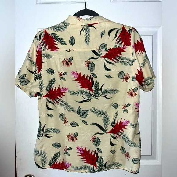 Vintage Women’s Tropical Hawaiian Short Sleeve Silk Button Down Small - Picture 2 of 3
